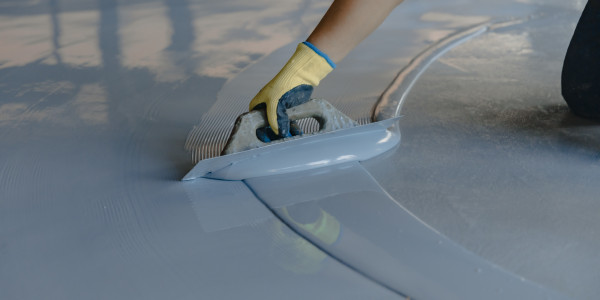 Trabajos Verticales en Fachadas de Edificios / Viviendas Folgueroles · Pintura y Pavimentos para Pintar Garajes y Parkings